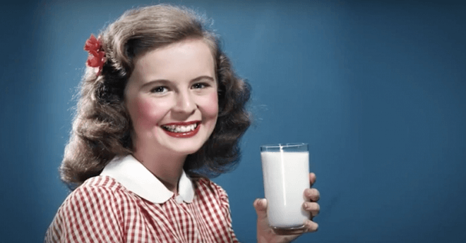 Da li nas mlekarska industrija vara u uverenju da nam treba mleko?