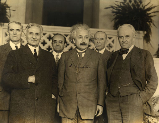 Tesla protiv Ajnštajna: Trka za naučnu istinu