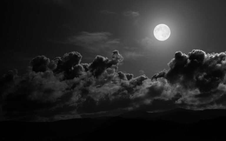 Kako na vas deluje noć kada je pun Mesec?