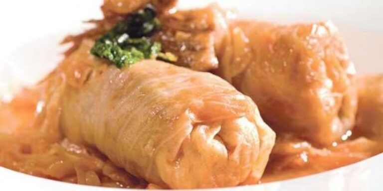 Meni treba ravno pet minuta da pristavim sarmu